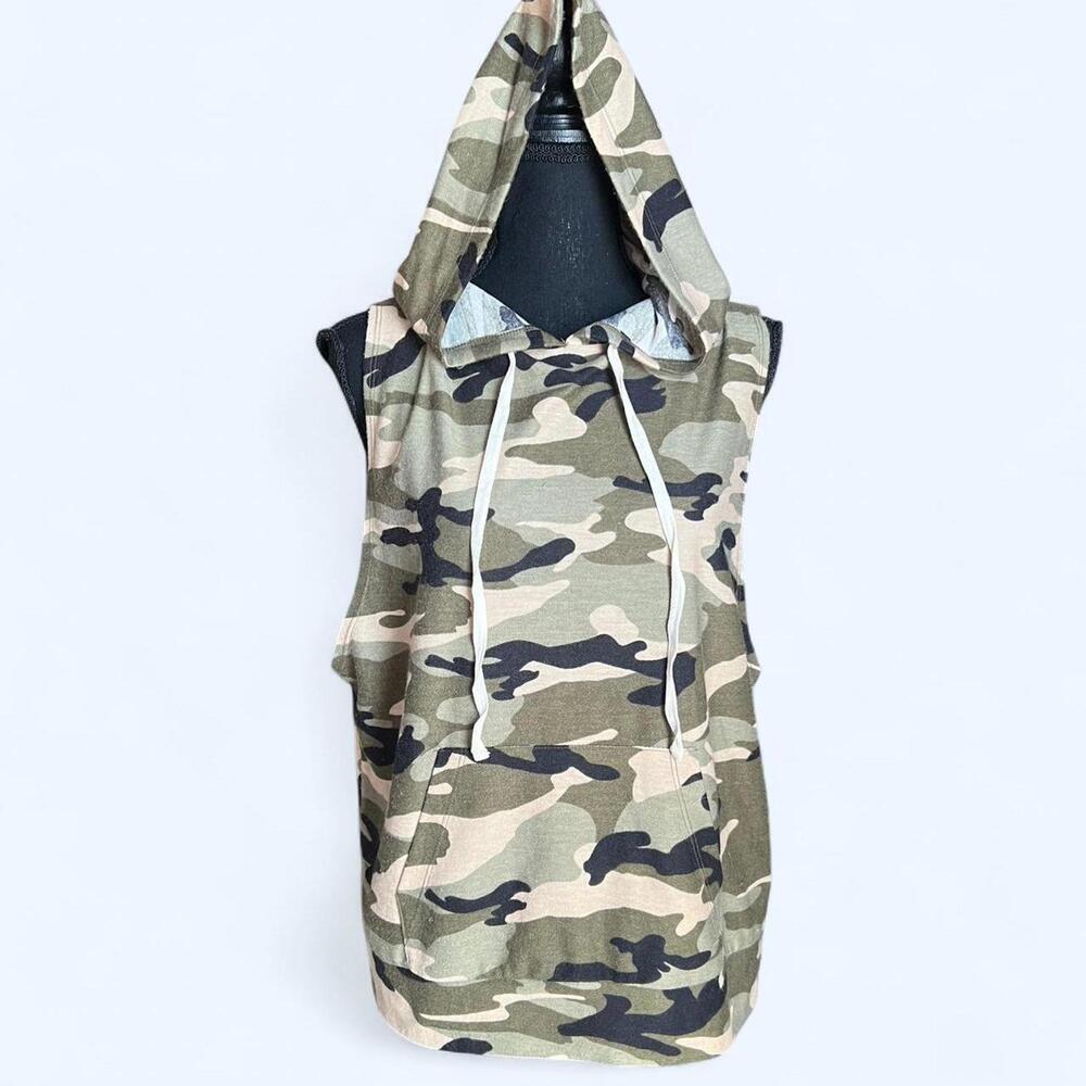 Vintage Y2K Camo green and khaki oversized hooded tank top Size Small